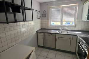 Lebendiger Wohnraum: 2,5-Zimmer-Wohnung in Esslingen am Neckar – Landenbergerstraße 14, 73728 Innenstadt, Esslingen am Neckar – Vorschaubild 8