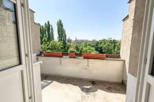 Denkmalgeschützter wunderschöner Altbau | 122m2 | 4 Zimmer | 2 Bäder | 2 Südbalkone | Volksparkblick – Die vollständige Adresse der Immobilie erhältst du vom Anbieter., 10715 Wilmersdorf, Berlin – Vorschaubild 3