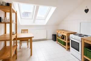 Attraktive 3-Zimmer-Dachgeschosswohnung in Berlin-Neukölln – aktuell als WG vermietet – Die vollständige Adresse der Immobilie erhältst du vom Anbieter., 12051 Neukölln (Ortsteil), Berlin – Vorschaubild 5