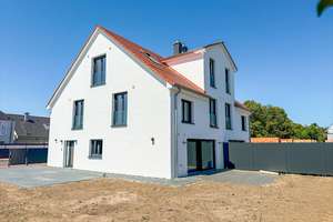 LANGENHAGEN/ENGELBOSTEL: NEUBAU  Doppelhaushälfte mit Platz für die ganze Familie. – Die vollständige Adresse der Immobilie erhältst du vom Anbieter., 30855 Langenhagen – Vorschaubild 22