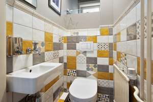 Property thumbnail 11