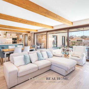 Moderne Villa mit Blick auf die Serra de Tramuntana in Bunyola Effizienz und Design