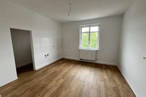 Erstbezug nach Einzelmodernisierung - Moderne 4-Zimmer-Wohnung sucht neue Bewohner – Rhönring 36, 64289 Darmstadt-Nord, Darmstadt – Vorschaubild 3