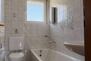 Lichtdurchflutete, gemütliche Wohnung im ruhigen Umfeld - Wer hier einzieht, will nicht mehr weg ! – Altenessener Straße 638, 45329 Altenessen-Nord, Essen – Vorschaubild 5