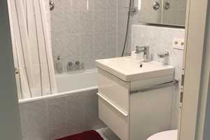 Hochwertig möblierte 2-Zimmer-Wohnung mit Balkon und EBK in Bogenhausen, München – schnorr-von-Carolsfeldstr. 15, 81927 München – Vorschaubild 2