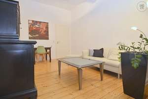 Schicke möblierte 2-Zimmer Altbau-Wohnung mit Balkon und Internet in Wiesbaden Biebrich – Die vollständige Adresse der Immobilie erhältst du vom Anbieter., 65203 Biebrich, Wiesbaden – Vorschaubild 9