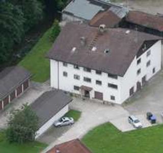 2-Zi.-S-Balkon-Wohnung, EBKü., Garage, Gem.-Garten,  OT Achenmühle, Nähe BAB-Einfahrt. 1-2 Personen.