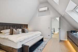 Diskrete Eleganz über den Dächern von Oberkassel – Die vollständige Adresse der Immobilie erhältst du vom Anbieter., 40545 Oberkassel, Düsseldorf – Vorschaubild 15