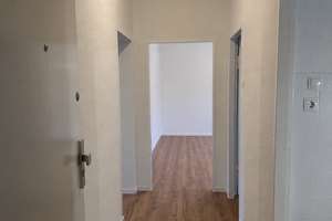 Renovierte 3,5-Zimmer-Wohnung mit Balkon in Hannover-Döhren