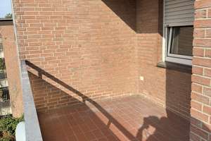 Schöne 3,5-Zimmer-Dachgeschosswohnung mit Balkon in Gelsenkirchen-Ückendorf – 45886 Ückendorf, Gelsenkirchen – Vorschaubild 4