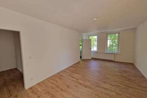 Ganz neu hergerichtet * toller Grundriss * Bad mit großer Dusche * neue Einbauküche möglich – Georg-Schumann-Straße 309 - 1. OG rechts, 4159 Möckern, Leipzig – Vorschaubild 1