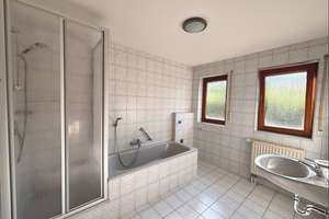 Toll geschnittene
3,5-Zimmer-Wohnung – Die vollständige Adresse der Immobilie erhältst du vom Anbieter., 74538 Rosengarten – Vorschaubild 8