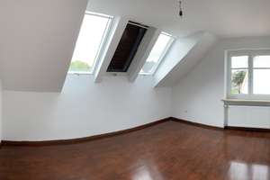 Helle 3-Zimmer DG-Wohnung in 85055 Ingolstadt Nord-Ost – Die vollständige Adresse der Immobilie erhältst du vom Anbieter., 85055 Nordost, Ingolstadt – Vorschaubild 7