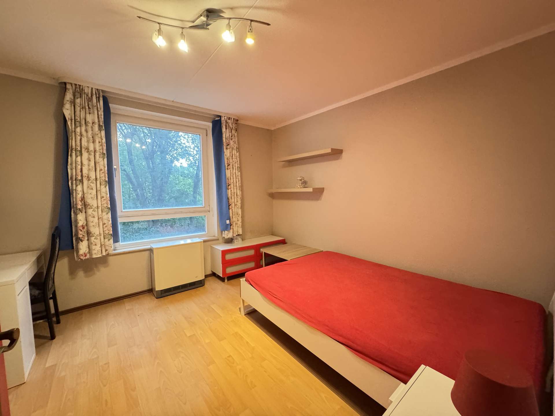 Handwerker aufgepasst! Sanierungsbedürftige 4-Zimmer-Wohnung in Essen-Freisenbruch, Essen – Bild 4