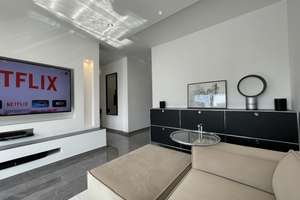 Luxuriöses 2-Zimmer Penthouse im 3. OG mit Balkon in Köln-Zollstock