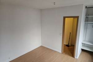 Ruhig wohnen am Stadtrand – gut angebunden und mit Blick ins Grüne – Ulmenallee 33, 50999 Sürth, Köln – Vorschaubild 6