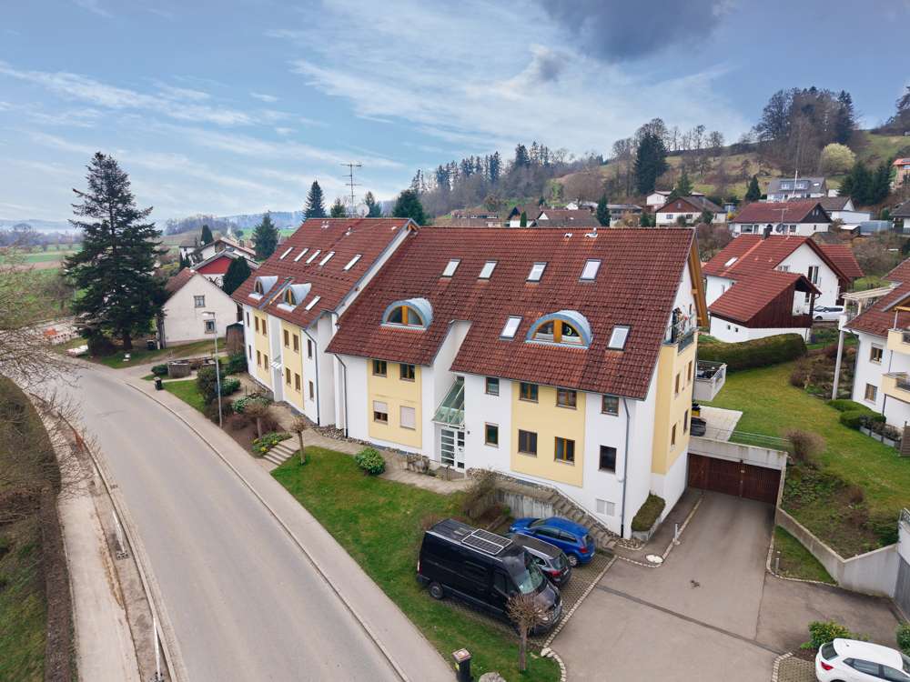 Raumwunder - sofort verfügbar! 3-Zi.-Wohnung mit Ausbaupotential und sonnenverwöhnter Dachterrasse, Ravensburg Kreis – Bild 1