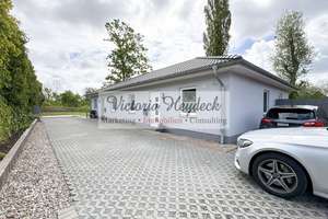 OSTSEE-KAUF / KfW-55-Bungalow mit Fußbodenheizung – komfortables Wohnen auf einer Ebene