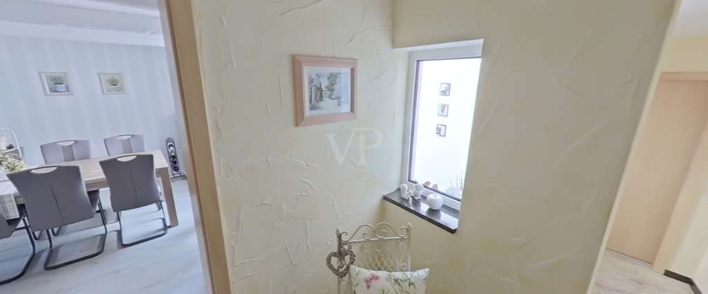 Immobilie in Sollstedt - Stilvoll modernisiertes Einfamilienhaus mit großzügigem Wohnambiente in sehr schöner Wohnlage in Sol - Bild 4