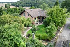 Stilvolles Dreifamilienhaus mit Fernblick in exklusiver Lage von Hermannrode – Im Kleinen Feld 4, 37249 Neu-Eichenberg – Vorschaubild 1