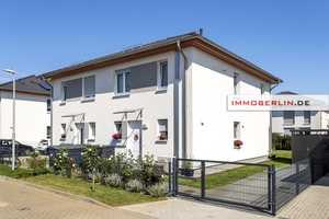 IMMOBERLIN.DE - Exzellente Doppelhaushälfte in familienfreundlicher Lage – Dahme-Spreewald (Kreis) – Vorschaubild 1