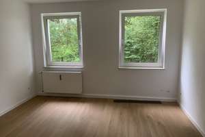 Großzügige 4-Zimmer-Wohnung mit Balkon, nach Sanierung – Beethovenstr. 36, 45128 Südviertel, Essen – Vorschaubild 9