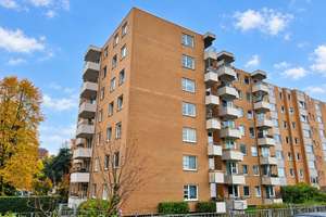 Vermietet / Fahrstuhl / Balkon - ideale Kapitalanlage in St. Jürgen – 23562 Sankt Jürgen, Lübeck – Vorschaubild 5