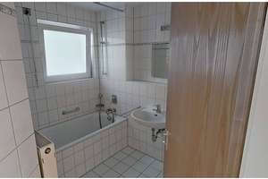 Wohnen auf der Sonnenseite: Helle 2-Zimmer-Wohnung mit Balkon in Stuttgart – Schwabstraße 33C, 70197 Rotebühl, Stuttgart – Vorschaubild 9