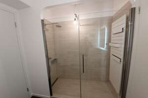2 ZIMMER Luxus Wohnung - EBK - Wasserblick - Balkone- 1600€ Warm - 1-3 Years contract – Stralauer allee 14, 10245 Friedrichshain, Berlin – Vorschaubild 28