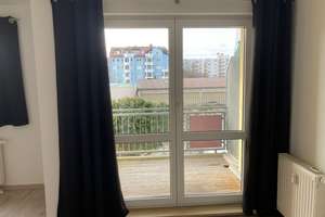 Sehr schöne renovierte  1,5-Zimmer-Wohnung mit Balkon