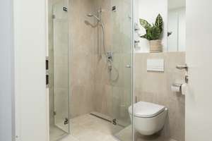 **ERSTBEZUG** wunderschöne Wohnung mit Balkon und Einbauküche – Kreuzsteinstraße 7-9, 90439 Schweinau, Nürnberg – Vorschaubild 8