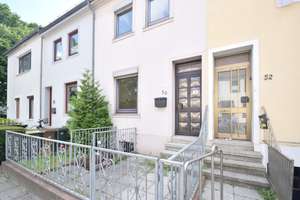 Lindenhof | Sanierungschance mit Steuervorteil: Reihenhaus mit Dachterrasse, Vollkeller & Garten – Die vollständige Adresse der Immobilie erhältst du vom Anbieter., 28237 Lindenhof, Bremen – Vorschaubild 2