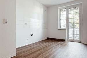 ERSTBEZUG mit bodentiefer Dusche und Balkon sofort verfügbar!