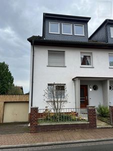 Attraktive Doppelhaushälfte in Hochstadt im Bieterverfahren