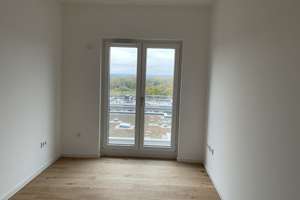 Für Rollstuhlfahrer geeignet! 4 Zimmer im Neubau + Loggia, Einbauküche, Tageslichtbad, Aufzug – Hildesheimer Straße 454, 30519 Döhren, Hannover – Vorschaubild 12