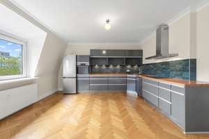 Nähe KÖ/Altstadt: Hochwertige 3,5 Zi-ETW mit Aufzug! Elegante City-Oase! Große Loggia! – Die vollständige Adresse der Immobilie erhältst du vom Anbieter., 40477 Pempelfort, Düsseldorf – Vorschaubild 4