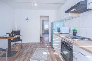Schöne renovierte und teilmöblierte Wohnung in Düsseldorf Unterrath – Oberrather Str. 19, 40472 Rath, Düsseldorf – Vorschaubild 2