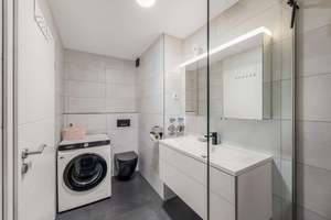 Seltenes Dachgeschoss-Highlight – saniert, großzügig und mit beeindruckender Dachterrasse – 81243 Aubing-Süd, München – Vorschaubild 8