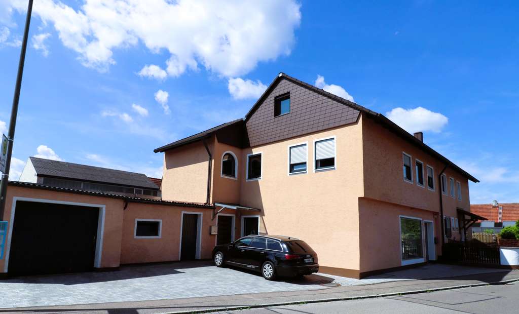 Immobilie in Schrobenhausen - Wohnhaushälfte mit Gewerbefläche in Mühlried zu verkaufen - Bild 0