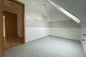 Dachgeschoss-Wohnung mit Balkon  – Die vollständige Adresse der Immobilie erhältst du vom Anbieter., 74080 Böckingen, Heilbronn – Vorschaubild 8