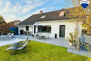 Stilvolles Einfamilienhaus mit beheiztem Pool und großzügigem Garten in Bielefeld – Nähe Flugplatz S – Bielefeld – Vorschaubild 2