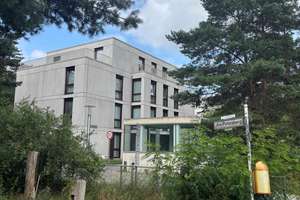 Alltagstauglich geschnittenes Penthouse mit 4 Zimmern in Berlin Dahlem