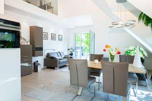 ** MODERNES DESIGN TRIFFT GEMÜTLICHKEIT, DACHGESCHOSSWOHNUNG MIT GALERIEFLÄCHE ** – Die vollständige Adresse der Immobilie erhältst du vom Anbieter., 81827 Waldtrudering, München – Vorschaubild 3