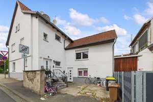 Zweifamilienhaus mit individuellem Charme und großem Entwicklungspotenzial in Echzell – Die vollständige Adresse der Immobilie erhältst du vom Anbieter., 61209 Echzell – Vorschaubild 2