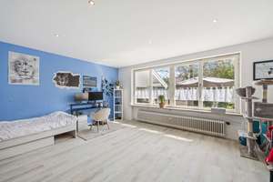 Architektenhaus mit Traumgarten, Indoor-Pool & uneinsehbarem Grundstück in ruhiger Lage – Die vollständige Adresse der Immobilie erhältst du vom Anbieter., 83236 Übersee – Vorschaubild 12