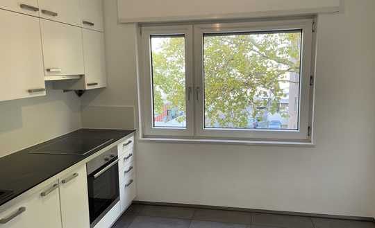 Kernsanierte Wohlfühloase: 3-Zimmer-Wohnung mit sonnigem Balkon in Mannheim