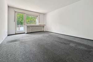 Helle 3-Zimmer-Wohnung mit Loggia in ruhiger Lage von Duisburg