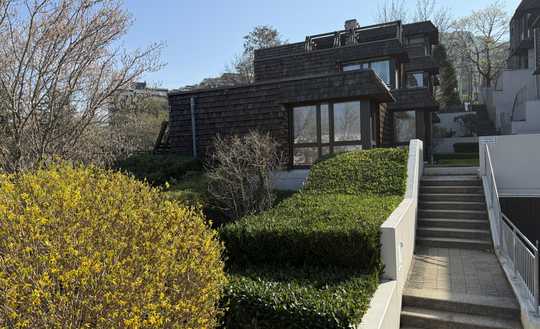 KA-Durlach/Geigersberg/Bestlage: Renoviertes Smart-Home-Einfamilienhaus (halbfreistehend, ebenerdig)