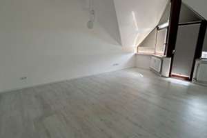 Moderne 3-Zimmer-Dachgeschosswohnung Trudering – 81825 Gartenstadt Trudering, München – Vorschaubild 2