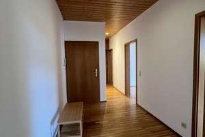 Helle, großzügige 3-Zimmer-Wohnung in Stuttgart-Heslach mit Einbauküche – Die vollständige Adresse der Immobilie erhältst du vom Anbieter., 70199 Heslach, Stuttgart – Vorschaubild 3